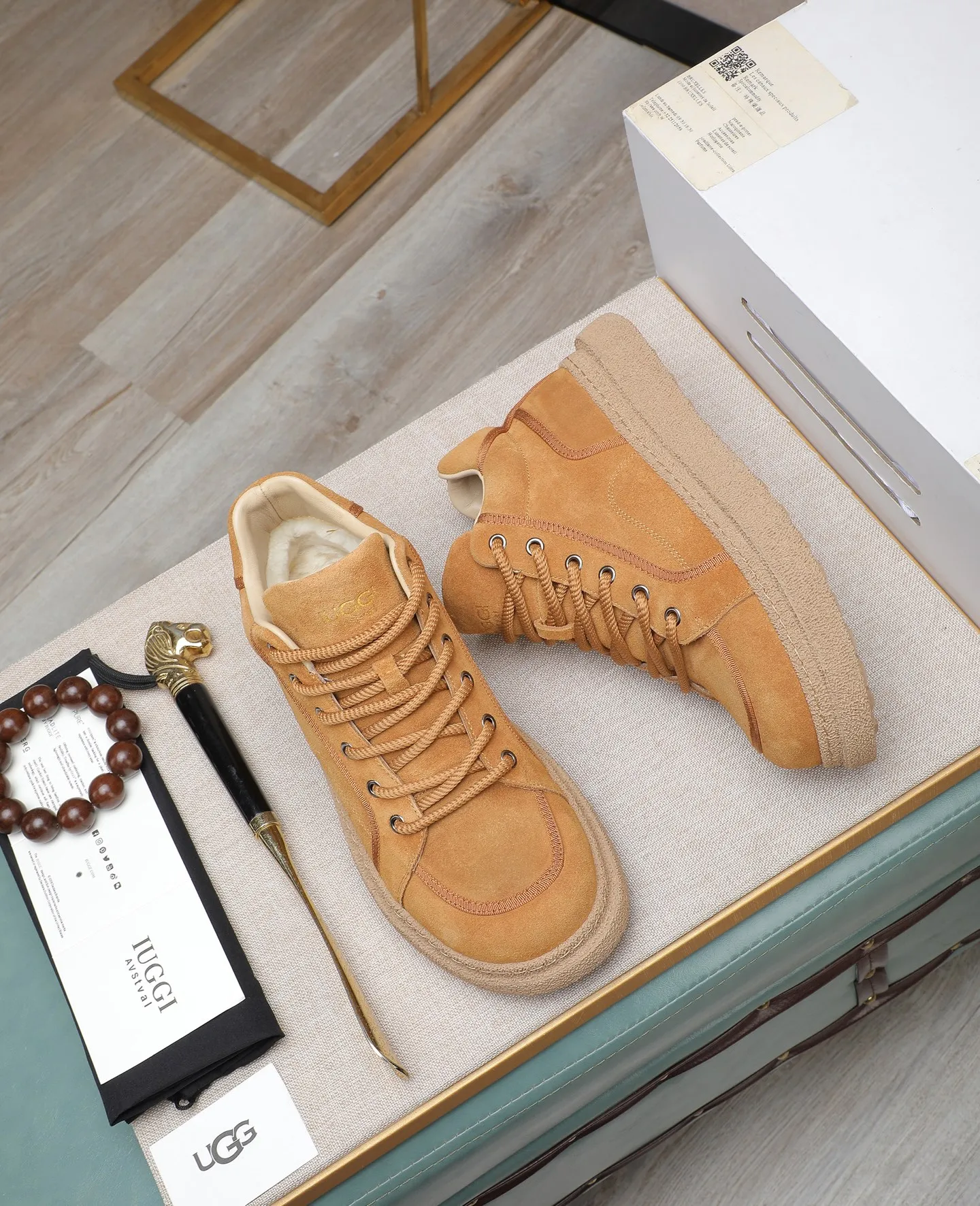 Men's shoes 💰600 IUGGI new retro presbyopia men's shoes, casual and versatile, full of high-end sense, fashionable, luxury and personalized style, joint style, retro presbyopia factor, full of handsome style, first layer suede cowhide, wool lining, rubber outsole, light and non-slip size: 39-44